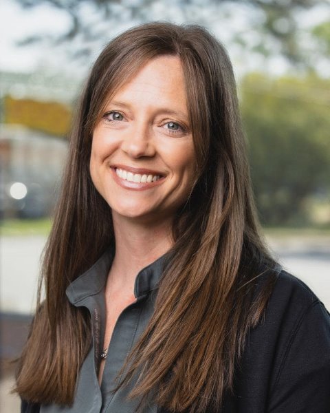 Stacey Headshot